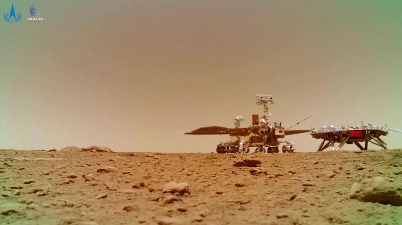 Čína zveřejnila trasu, kterou její rover urazil na Marsu